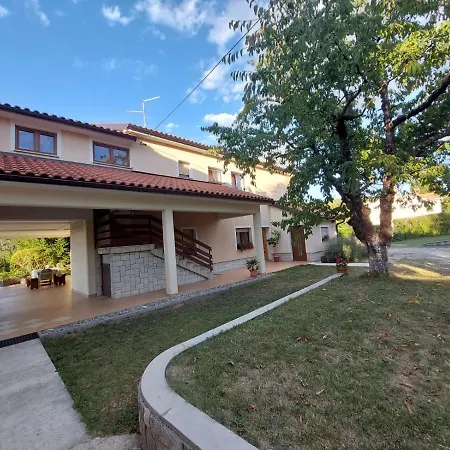 Penzion Sobe Ivancica 3*