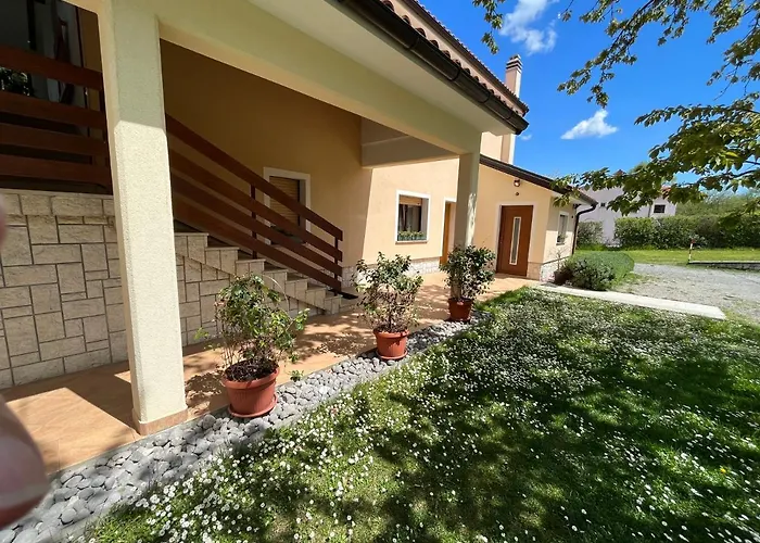Sobe Ivancica 3*